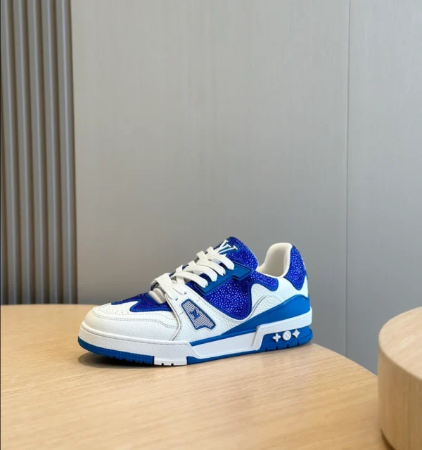 LOUIS VUITTON SNEAKER – LSVT324 - Image 3