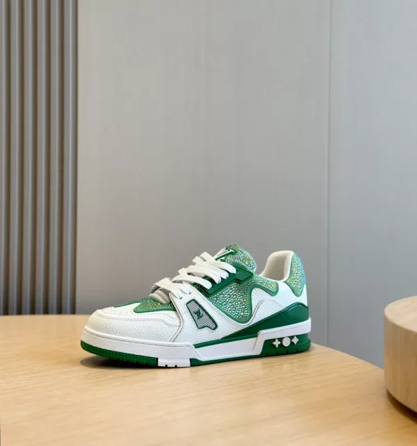 LOUIS VUITTON SNEAKER – LSVT326 - Image 3