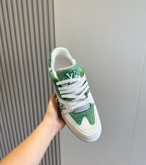 LOUIS VUITTON SNEAKER – LSVT326 - Image 8