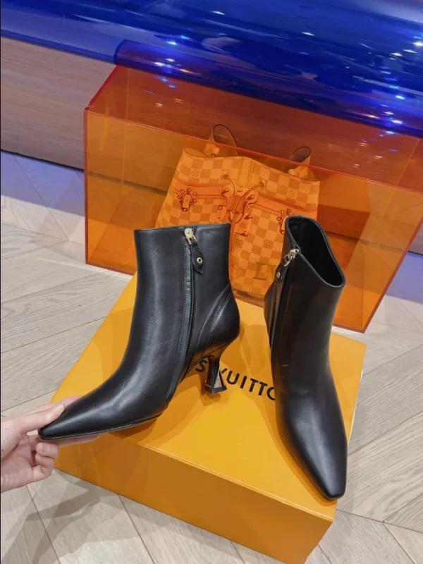 LOUIS VUITTON SPARKLE ANKLE BOOT – WLS001 - Image 3