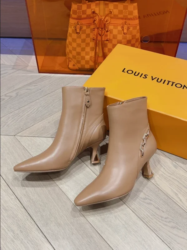 LOUIS VUITTON SPARKLE ANKLE BOOT – WLS002