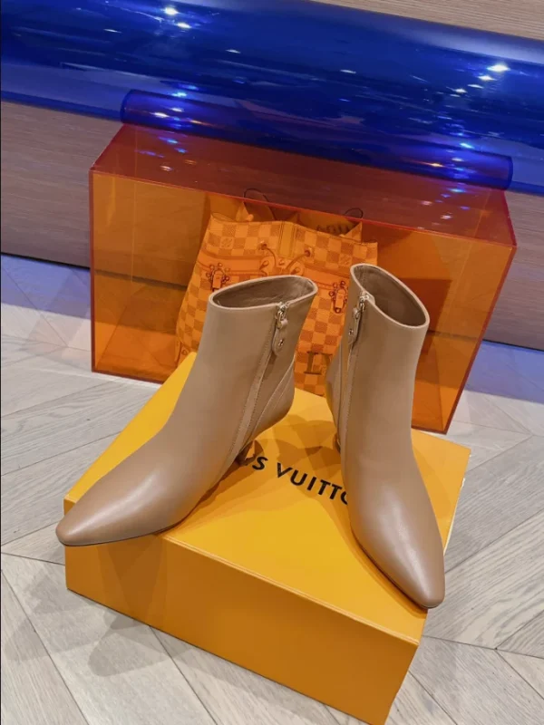 LOUIS VUITTON SPARKLE ANKLE BOOT – WLS002 - Image 4