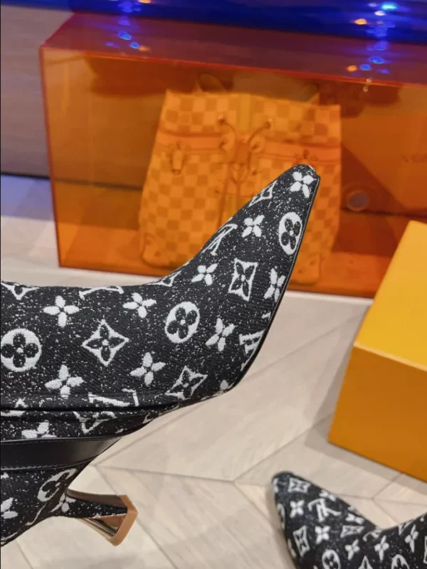 LOUIS VUITTON SPARKLE ANKLE BOOT – WLS003 - Image 6