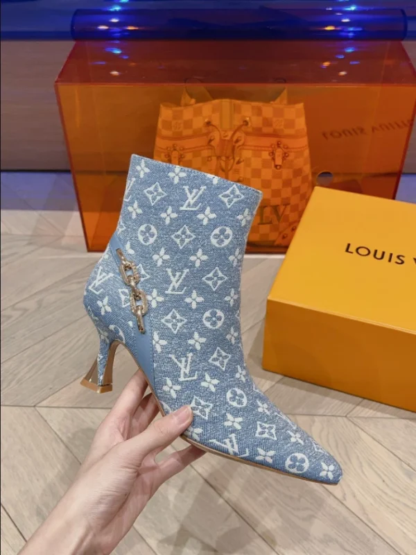 LOUIS VUITTON SPARKLE ANKLE BOOT – WLS005 - Image 2