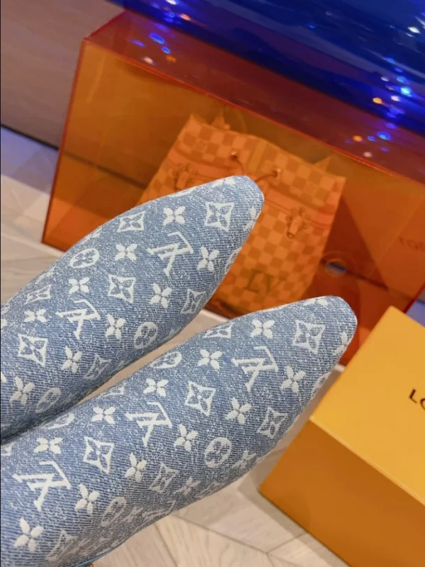 LOUIS VUITTON SPARKLE ANKLE BOOT – WLS005 - Image 6