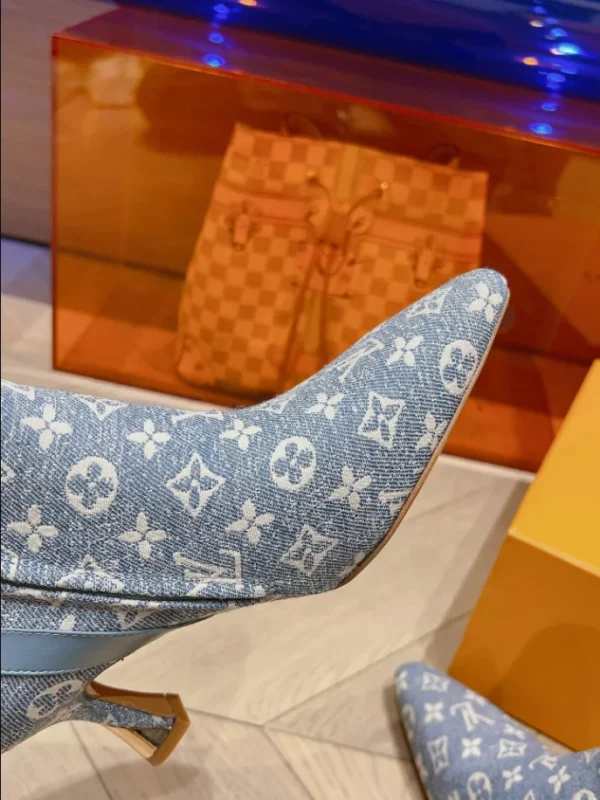 LOUIS VUITTON SPARKLE ANKLE BOOT – WLS005 - Image 7