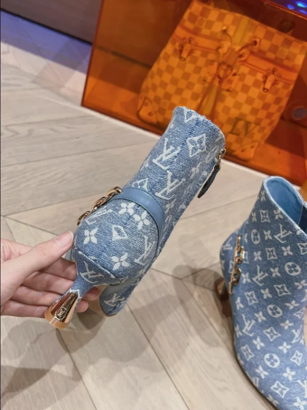 LOUIS VUITTON SPARKLE ANKLE BOOT – WLS005 - Image 8
