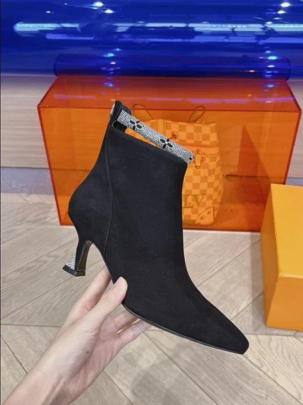 LOUIS VUITTON SPARKLE ANKLE BOOT – WLS008 - Image 2