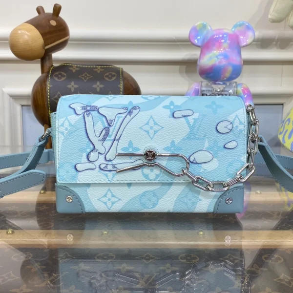 LOUIS VUITTON STEAMER WEARABLE WALLET MONOGRAM OTHER CANVAS – WLM572 - Image 2