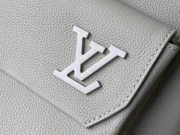 LOUIS VUITTON TAKEOFF BACKPACK LV AEROGRAM – WLM517 - Image 9
