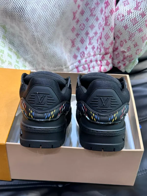 LOUIS VUITTON TRAINER MAXI SNEAKERS BLACK – LSVT374 - Image 9