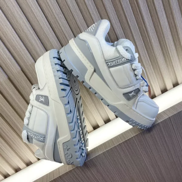 LOUIS VUITTON TRAINER MAXI SNEAKERS GREY – LSVT371 - Image 8