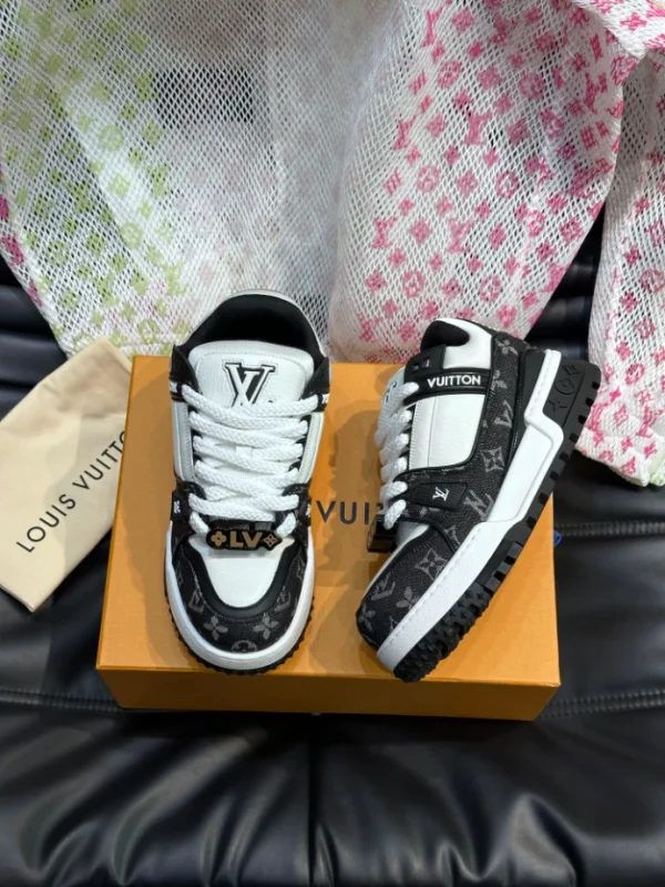 LOUIS VUITTON TRAINER MAXI SNEAKERS – LSVT377 - Image 2