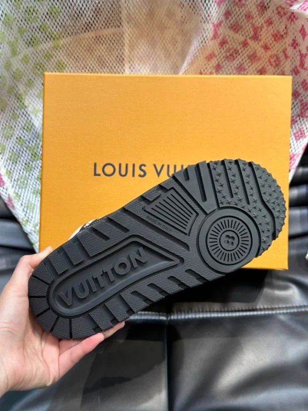LOUIS VUITTON TRAINER MAXI SNEAKERS – LSVT377 - Image 10