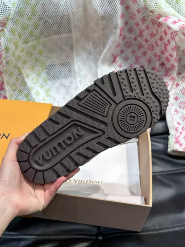 LOUIS VUITTON TRAINER MAXI SNEAKERS – LSVT378 - Image 8