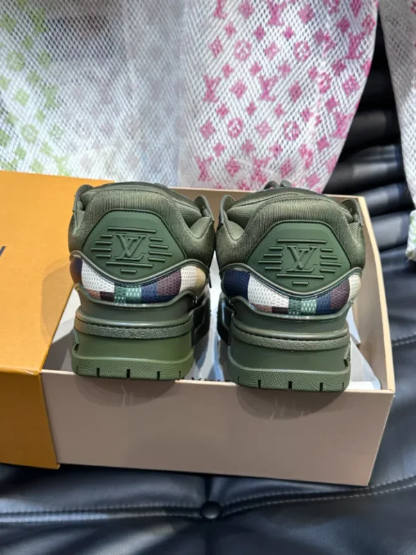 LOUIS VUITTON TRAINER MAXI SNEAKERS – LSVT381 - Image 4