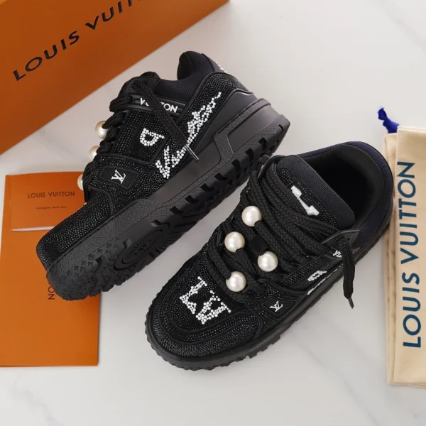 LOUIS VUITTON TRAINER MAXI SNEAKERS – LSVT385 - Image 4