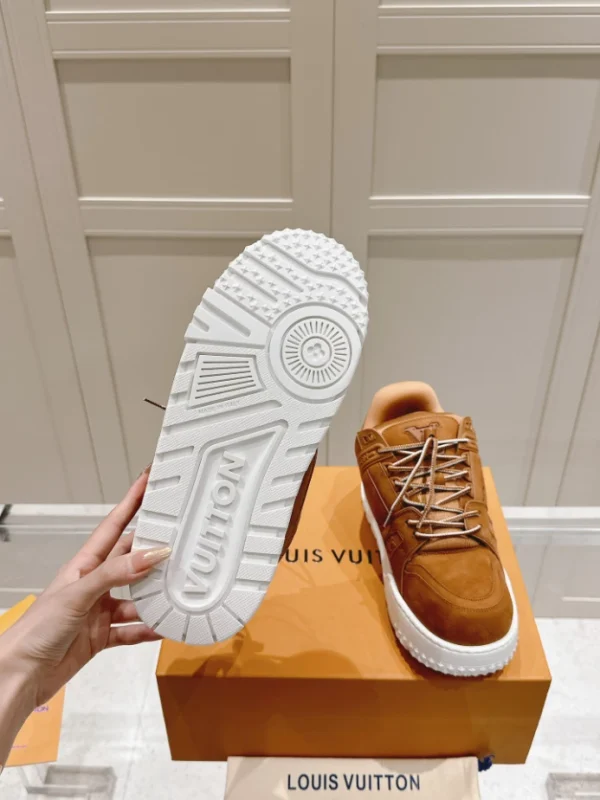 LOUIS VUITTON TRAINER MAXI SNEAKERS – LSVT388 - Image 7