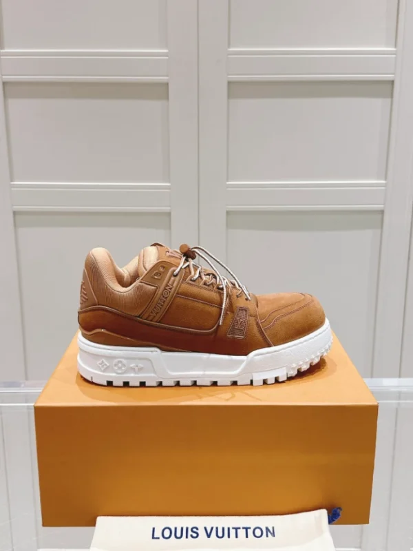 LOUIS VUITTON TRAINER MAXI SNEAKERS – LSVT388 - Image 9