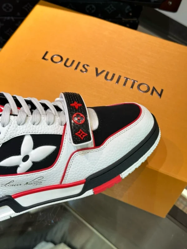 LOUIS VUITTON TRAINER SNEAKERS – LSVT356 - Image 9