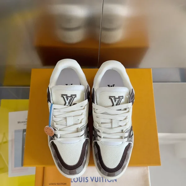 LOUIS VUITTON TRAINER SNEAKERS  – LSVT363 - Image 4