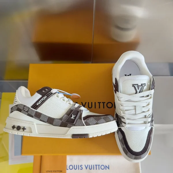 LOUIS VUITTON TRAINER SNEAKERS  – LSVT363 - Image 7