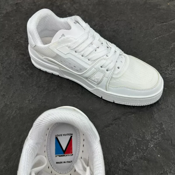 LOUIS VUITTON TRAINER SNEAKERS – LSVT367 - Image 6