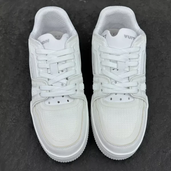 LOUIS VUITTON TRAINER SNEAKERS – LSVT367 - Image 8
