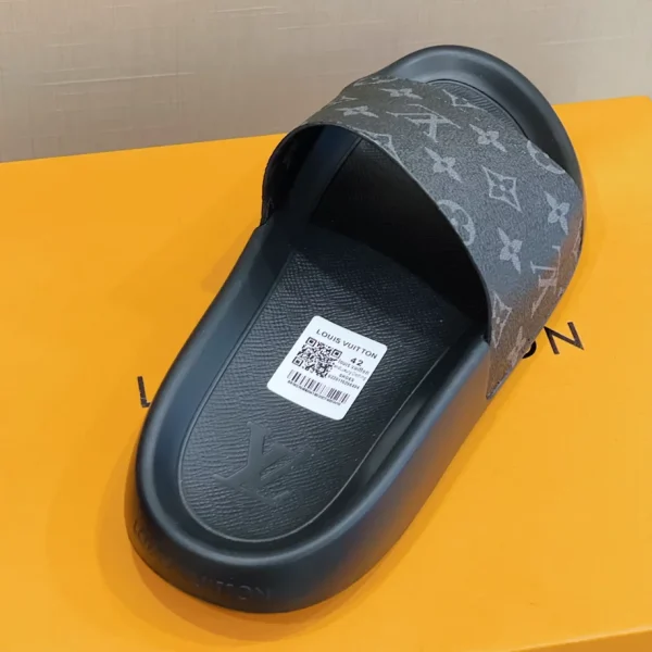 LOUIS VUITTON WATERFRONT MULE – LSVT139 - Image 5