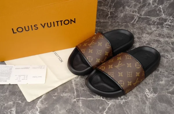 LOUIS VUITTON WATERFRONT MULE – LSVT140 - Image 2