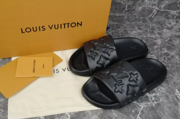 LOUIS VUITTON WATERFRONT MULE – LSVT141 - Image 6