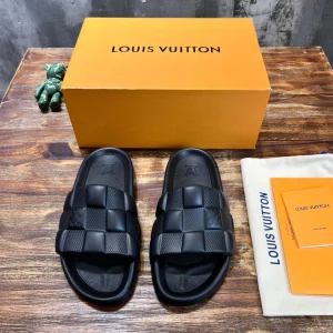 LOUIS VUITTON WATERFRONT MULE – LSVT143