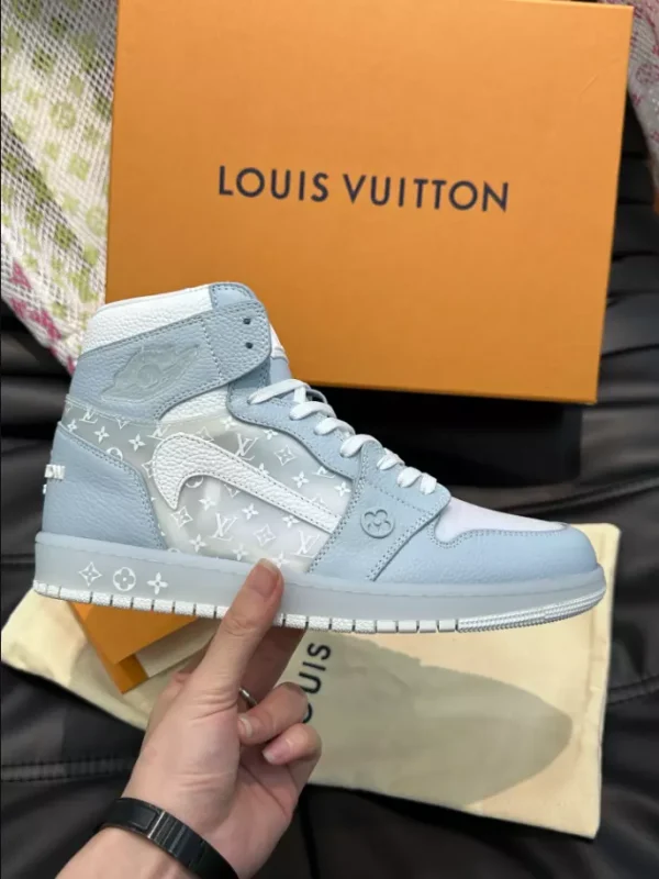 LOUIS VUITTON X NIKE TRAINER SNEAKER – LSVT334 - Image 2