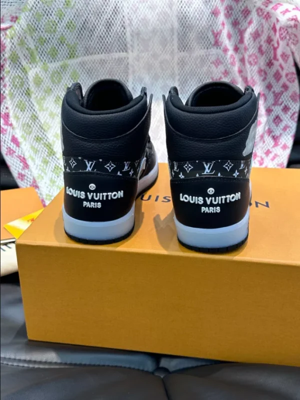 LOUIS VUITTON X NIKE TRAINER SNEAKER – LSVT335 - Image 7