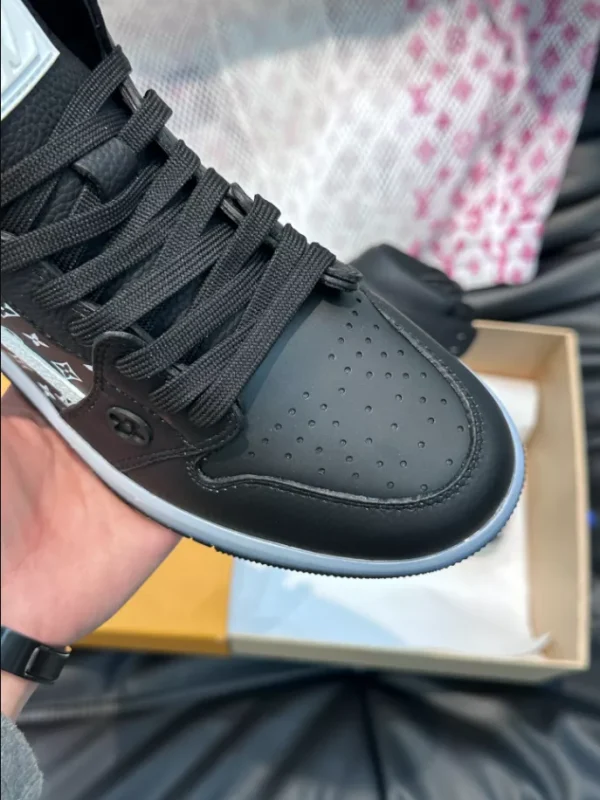LOUIS VUITTON X NIKE TRAINER SNEAKER – LSVT335 - Image 9