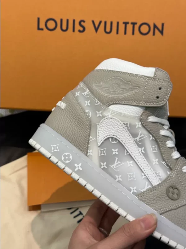 LOUIS VUITTON X NIKE TRAINER SNEAKER – LSVT337 - Image 4