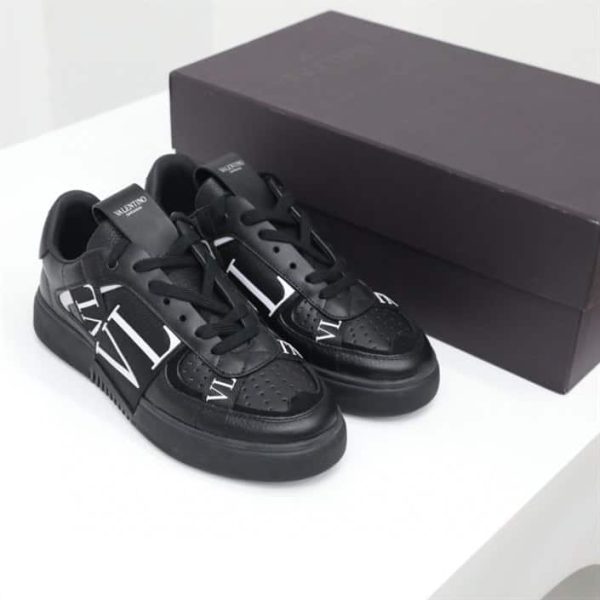 LOW-TOP CALFSKIN VL7N SNEAKER WITH BANDS – VLS029