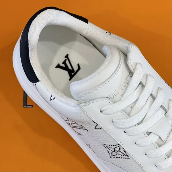LV BEVERLY HILLS SNEAKER – LSVT302 - Image 6