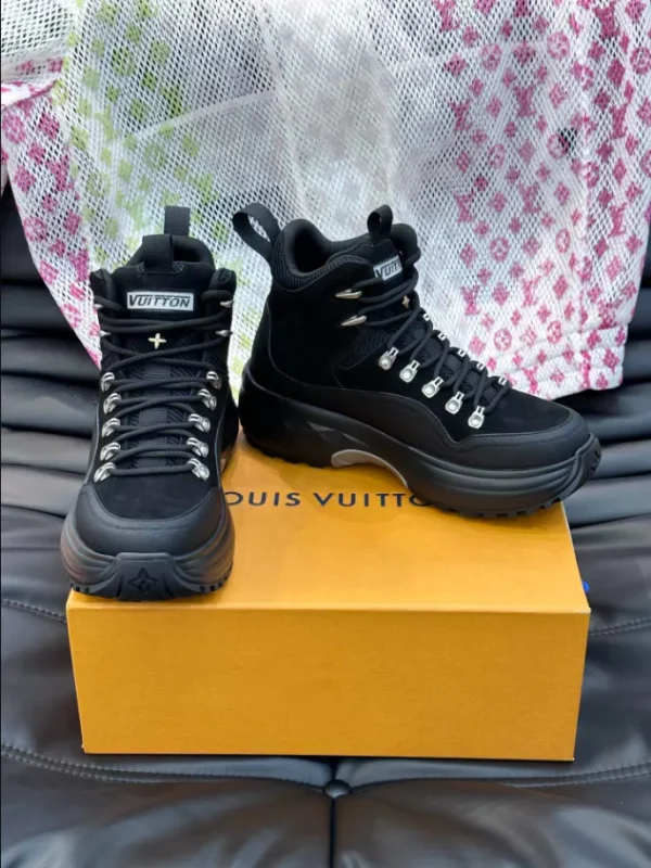 LV DISCOVERY ANKLE BOOT – LSVT333 - Image 3