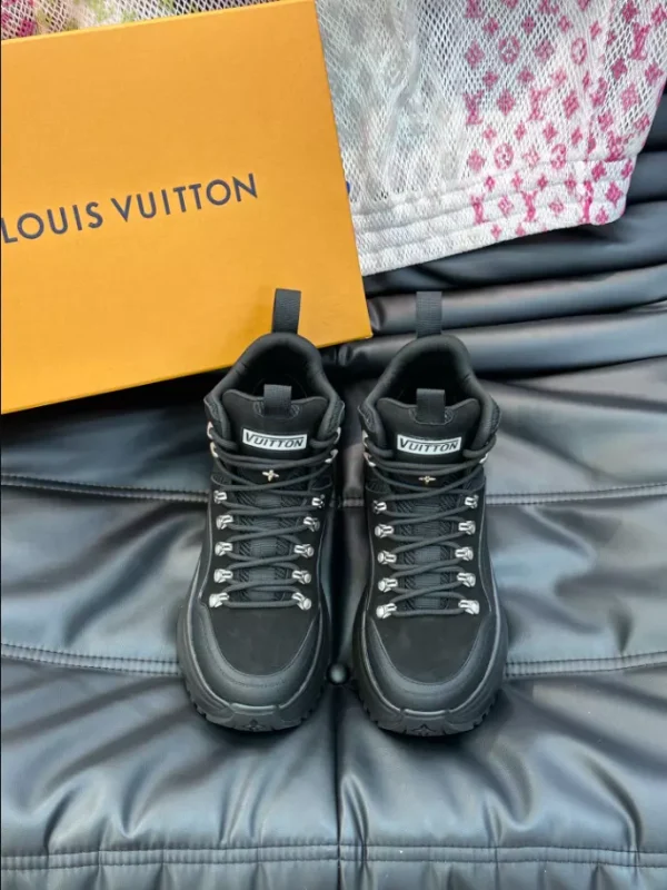 LV DISCOVERY ANKLE BOOT – LSVT333 - Image 8