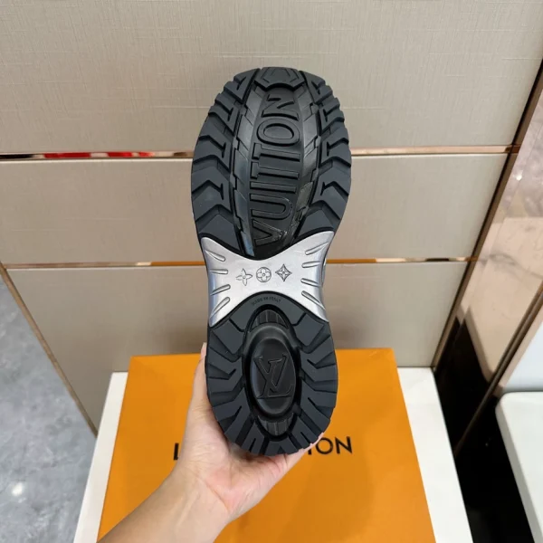 LV DISCOVERY LACE UP – LSVT300 - Image 3