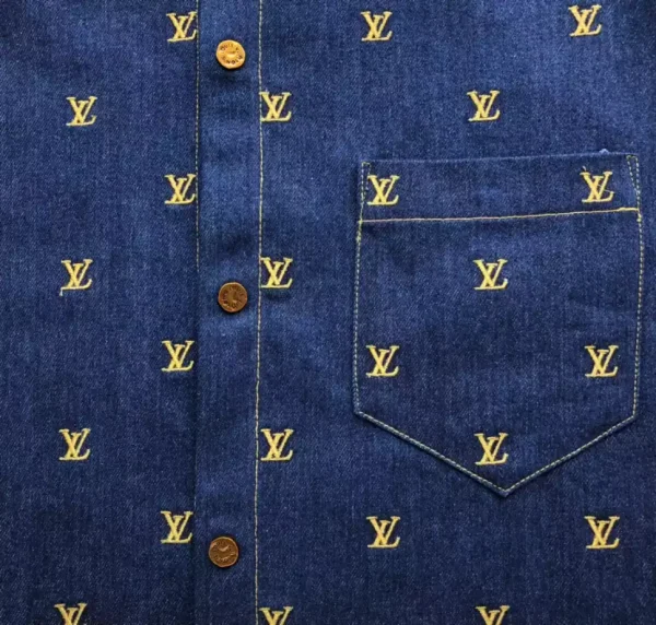 LV Embroidered Signature Short-Sleeved Denim Shirt – LVS031 - Image 4