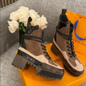 LV LAUREATE PLATFORM DESERT BOOT – WLS028