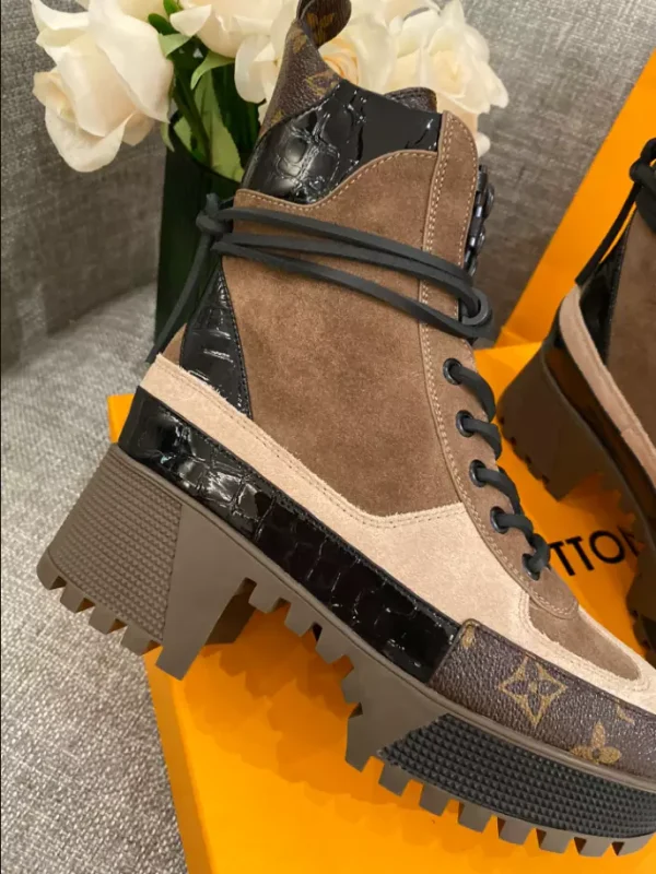 LV LAUREATE PLATFORM DESERT BOOT – WLS028 - Image 4