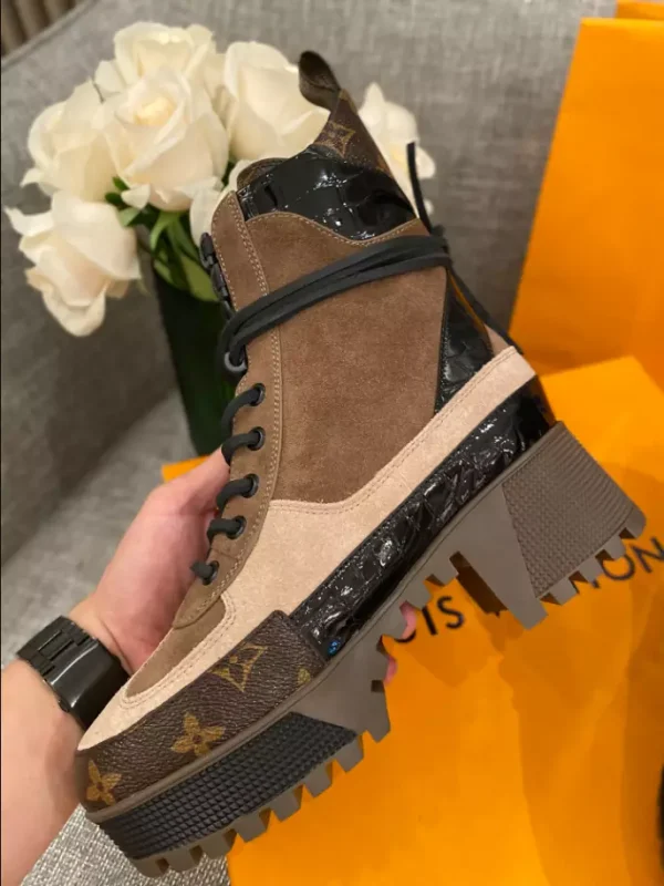LV LAUREATE PLATFORM DESERT BOOT – WLS028 - Image 5