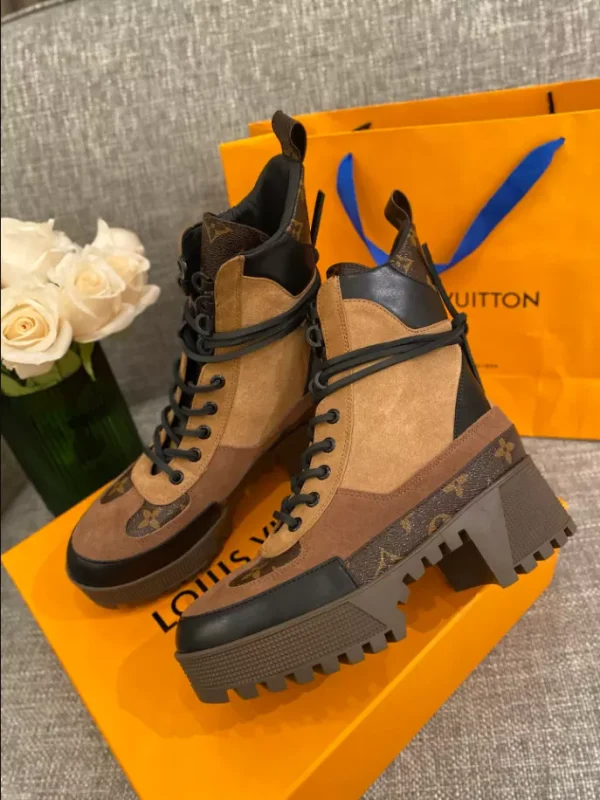 LV LAUREATE PLATFORM DESERT BOOT – WLS029 - Image 2