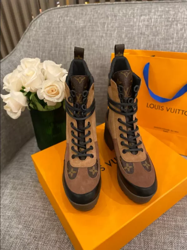 LV LAUREATE PLATFORM DESERT BOOT – WLS029 - Image 4
