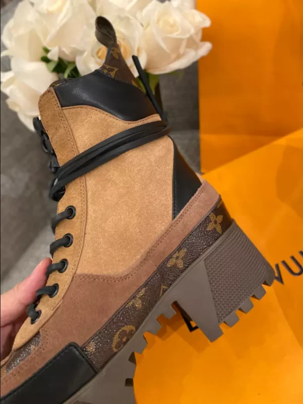 LV LAUREATE PLATFORM DESERT BOOT – WLS029 - Image 6