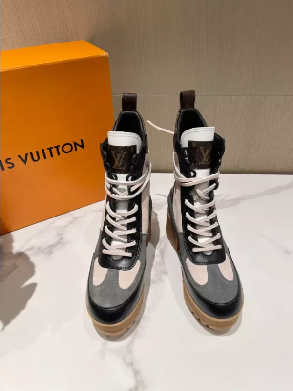 LV LAUREATE PLATFORM DESERT BOOT – WLS030 - Image 4