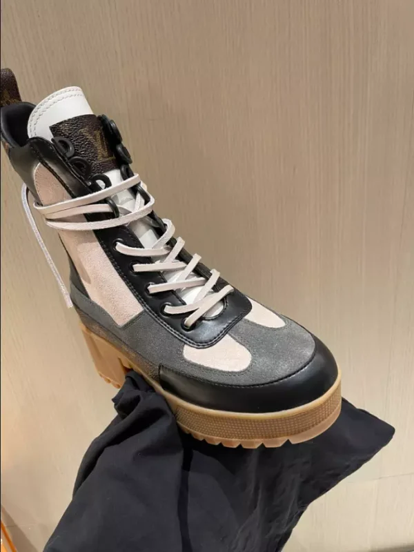 LV LAUREATE PLATFORM DESERT BOOT – WLS030 - Image 5